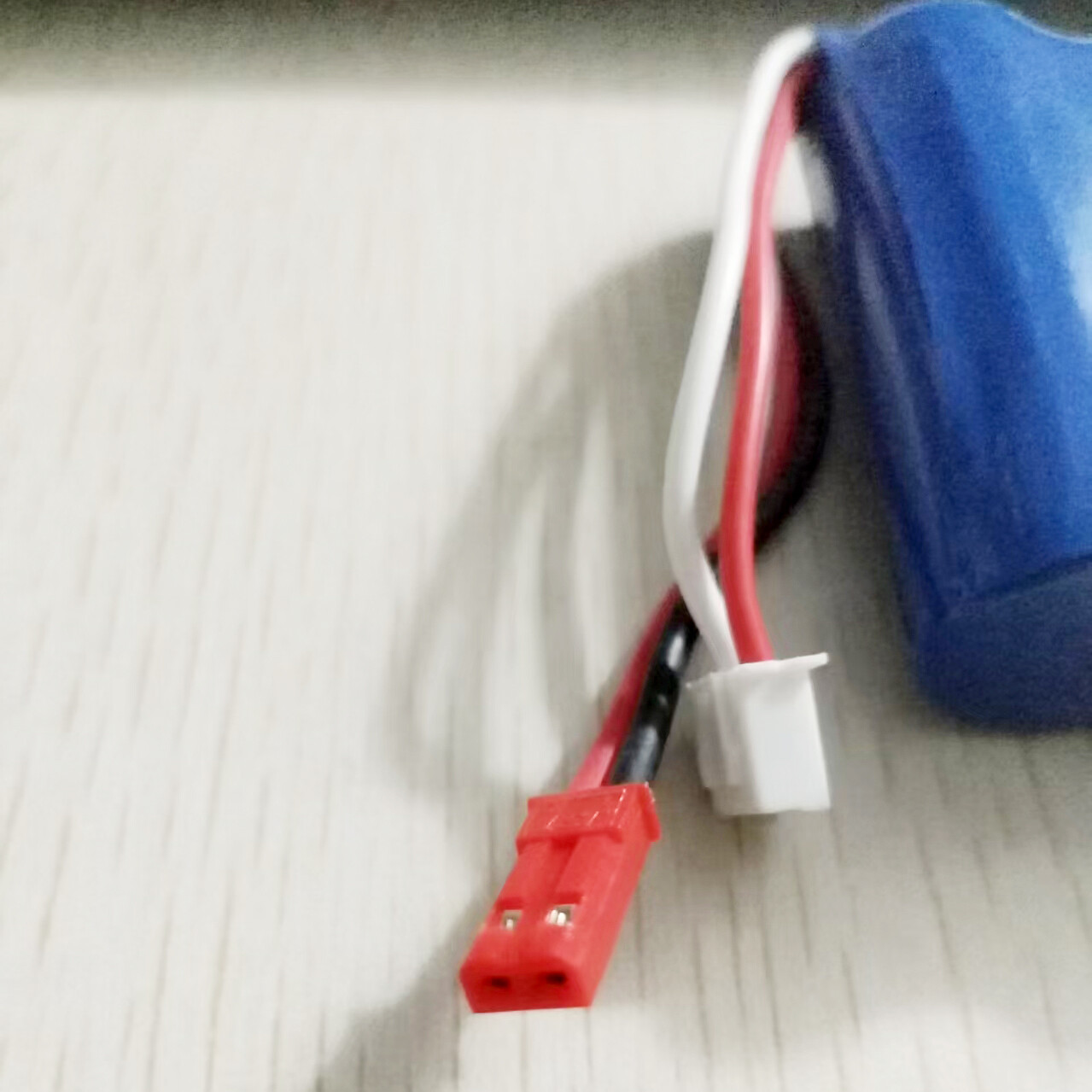 18500 7.4V 1100mAh JST 15C Bat - Drone Mjx Rc reseña y precio